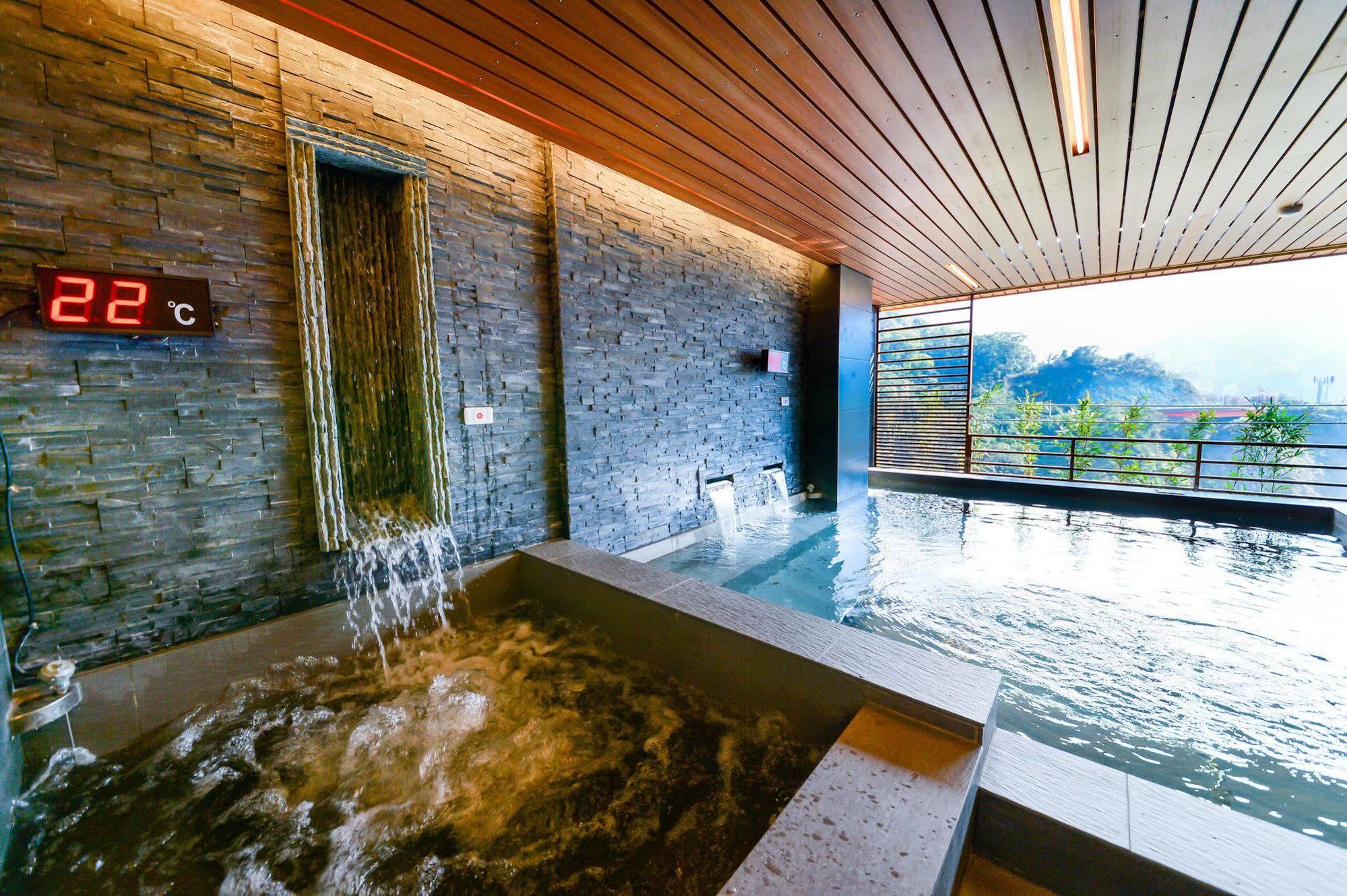 Dongpo Ti Lun Hotel Xinyi Bagian luar foto
